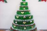 árbol de Navidad con botellas plásticas