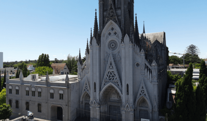 Parroquia Virgen del Carmen y Santa Teresita