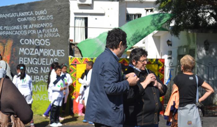 Gestor cultural, Ernesto Navia, y alcaldesa Miriam Rodríguez.